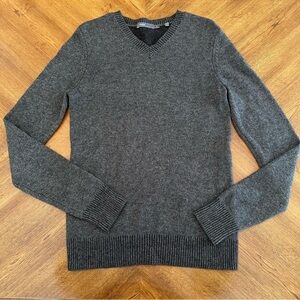Vince Cashmere and Wool V-Neck Sweater, Size Small, cozy Women’s tops